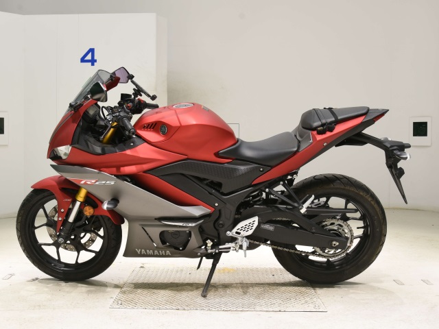 Yamaha YZF-R25A