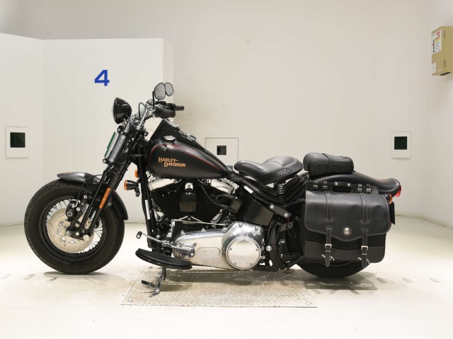 Harley-Davidson HARLEY FLSTSB1580
