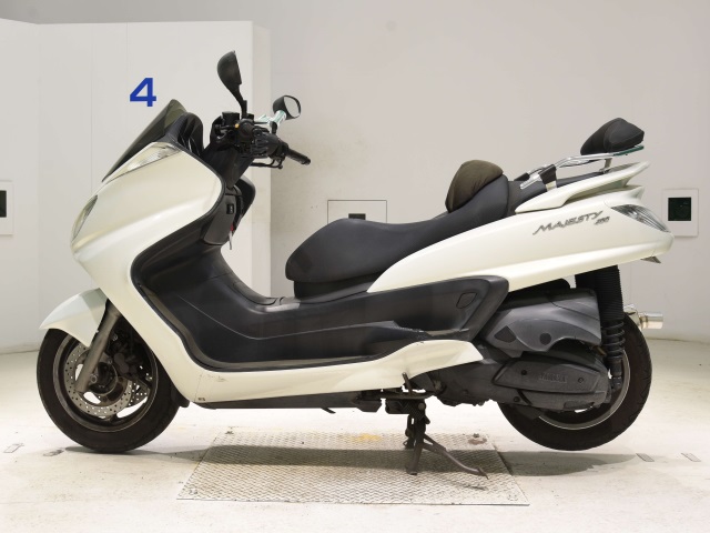 Yamaha MAJESTY 400
