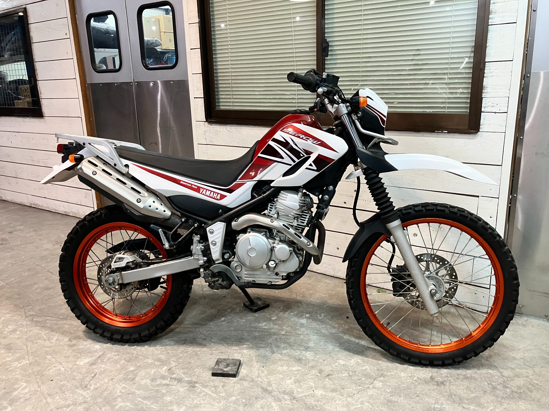 Yamaha SEROW 250