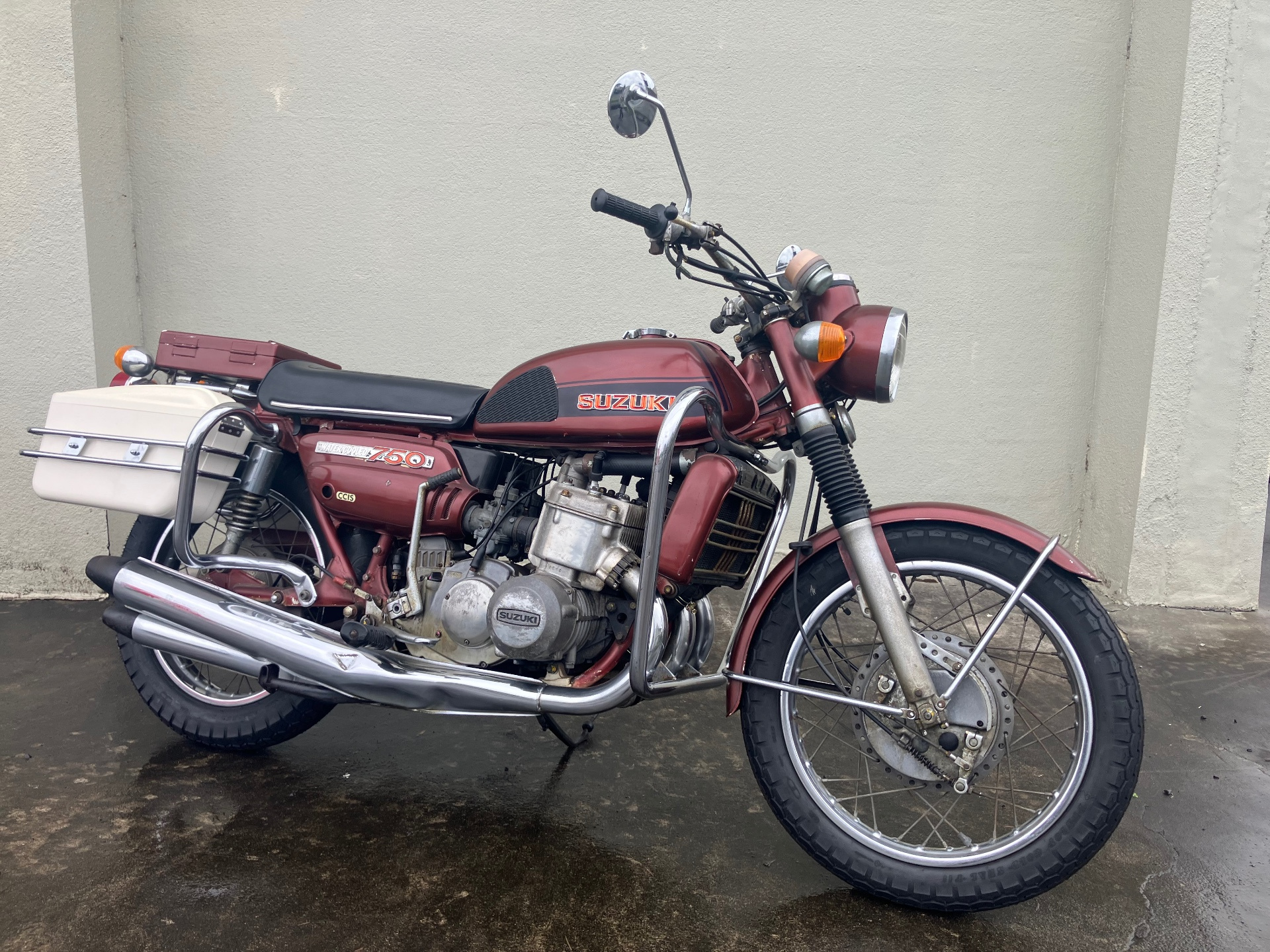 Suzuki GT750