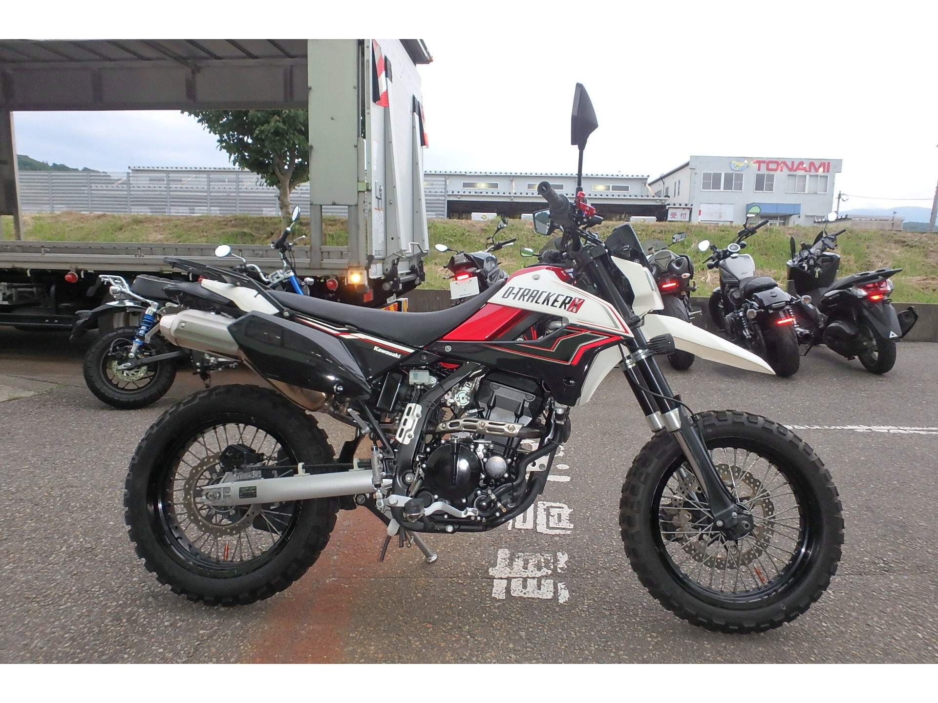 OTHER D-TRACKER X