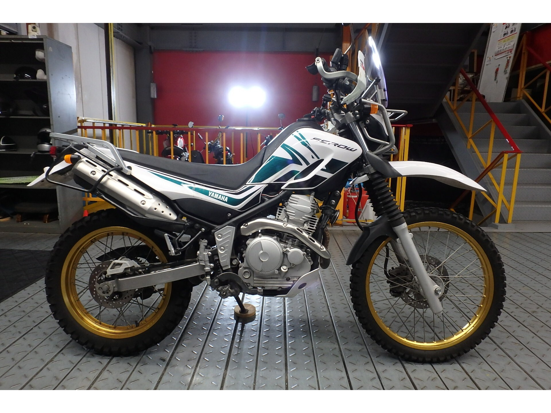 OTHER TOURING SEROW