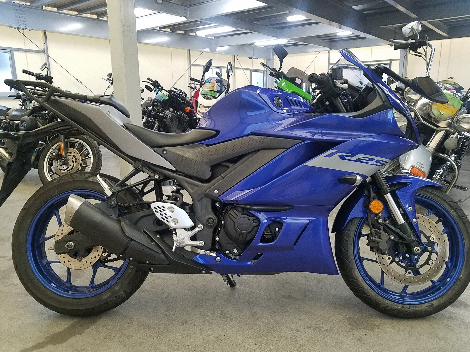 Yamaha YZF-R25