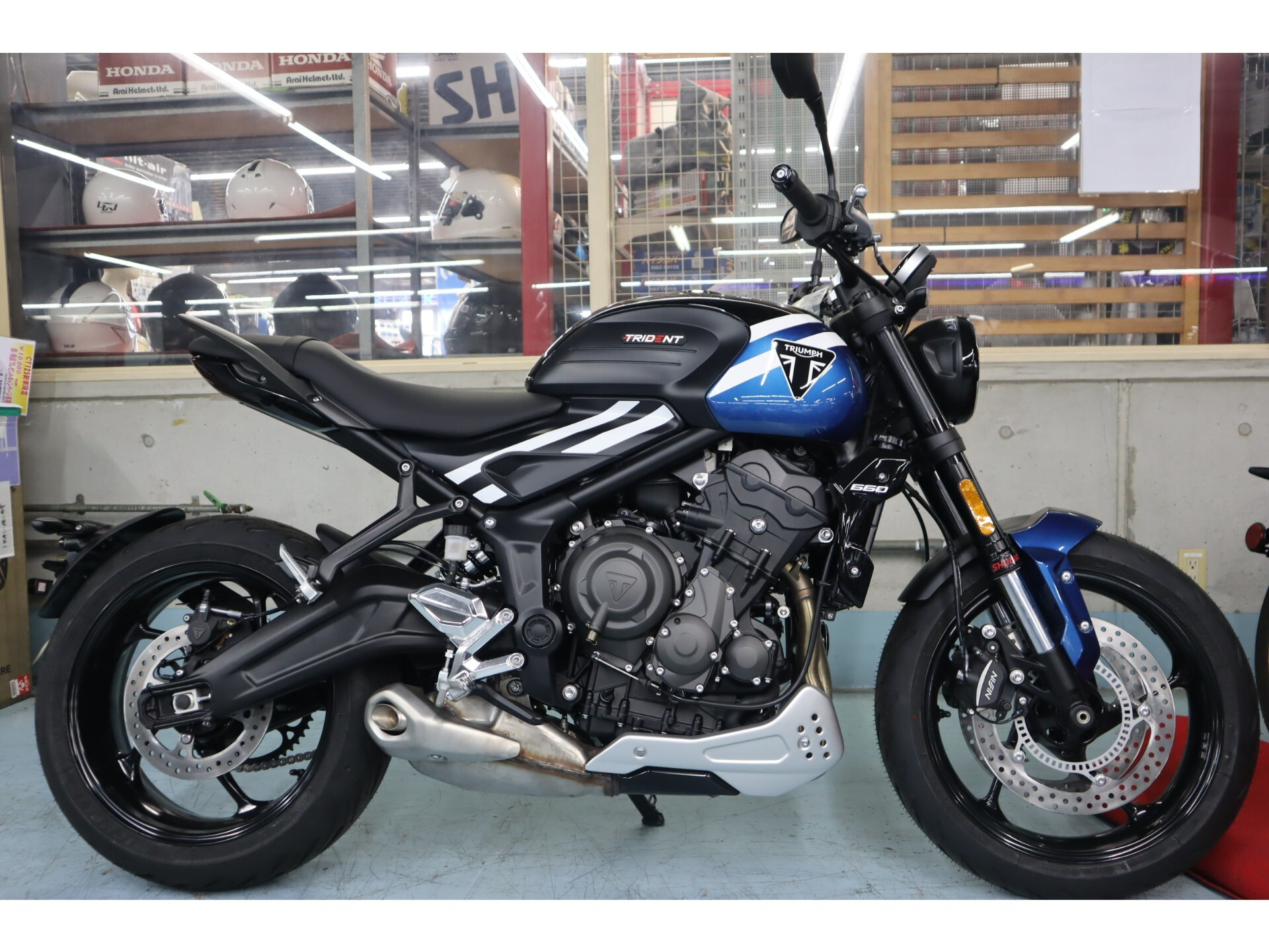 OTHER TRIUMPH TRIDENT 660
