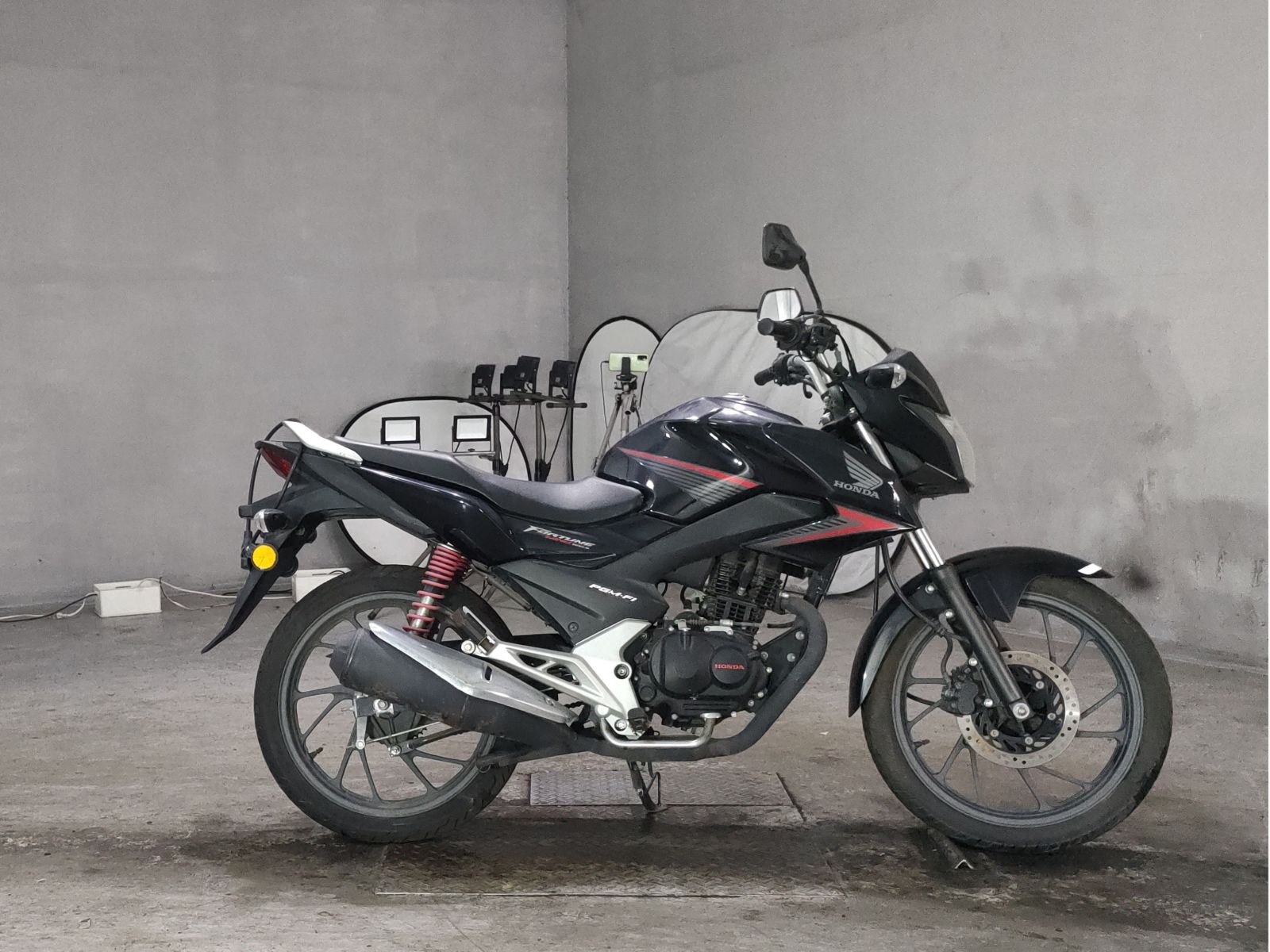 OTHER FOUR TUNE WING 125