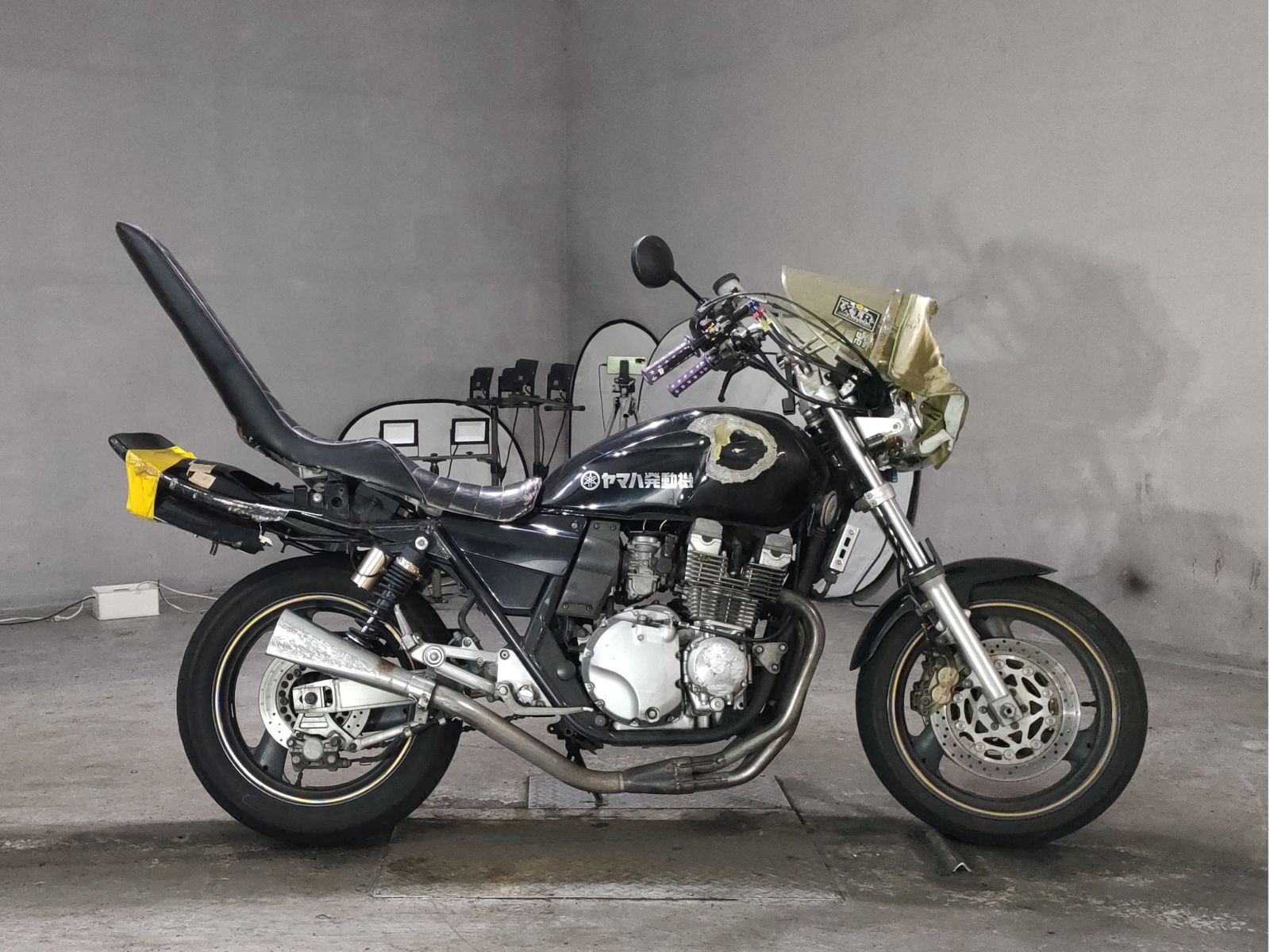 Yamaha XJR400R-1