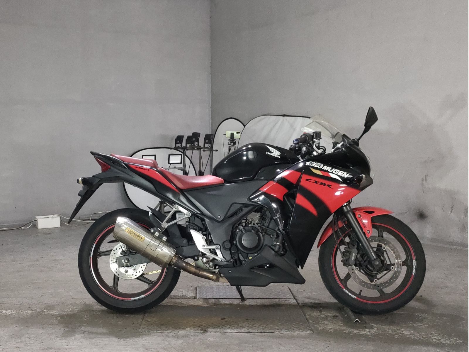 Honda CBR250R