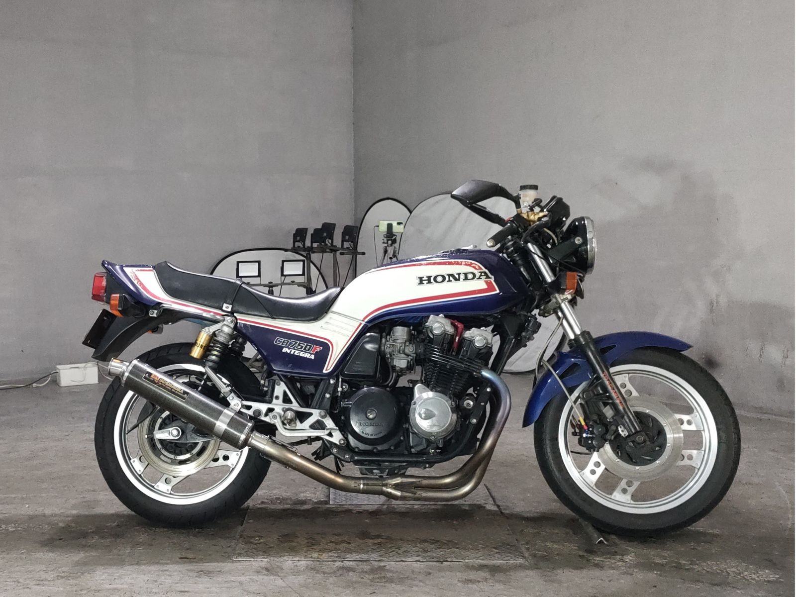 Honda CB750 INTEGRA
