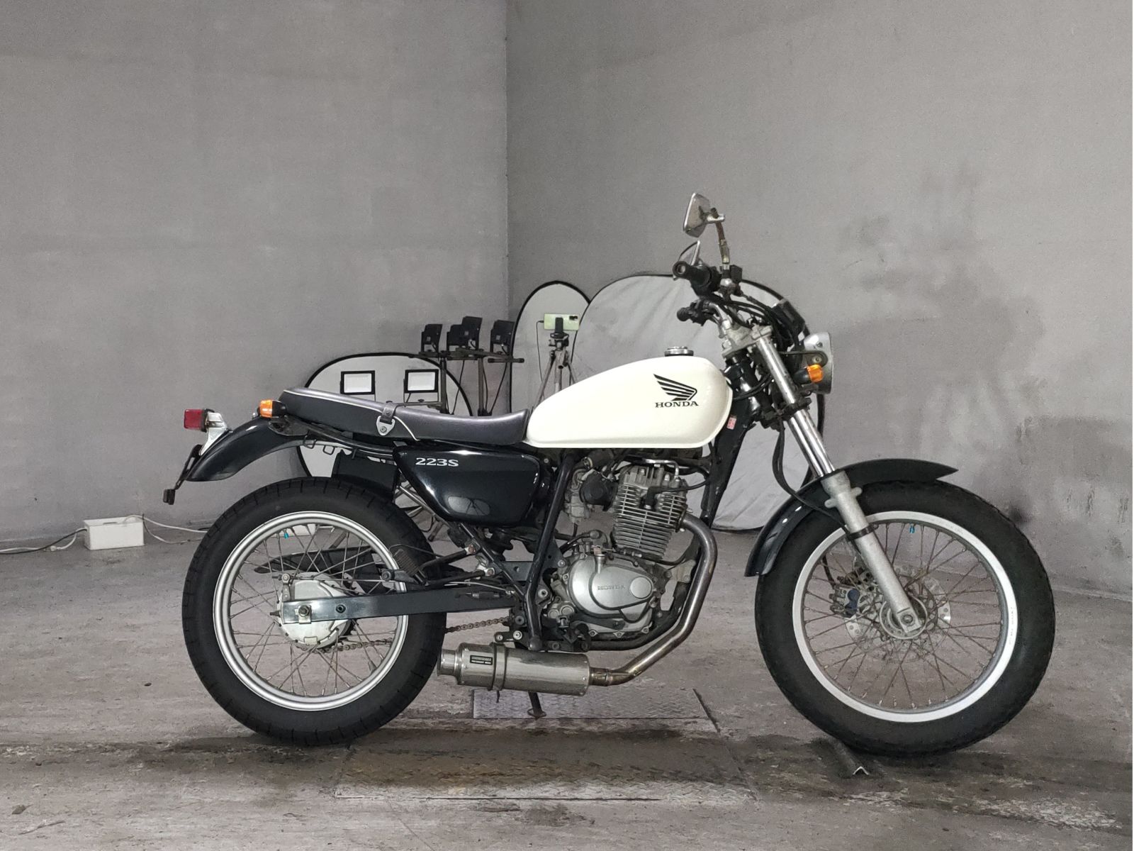 Honda CB223S