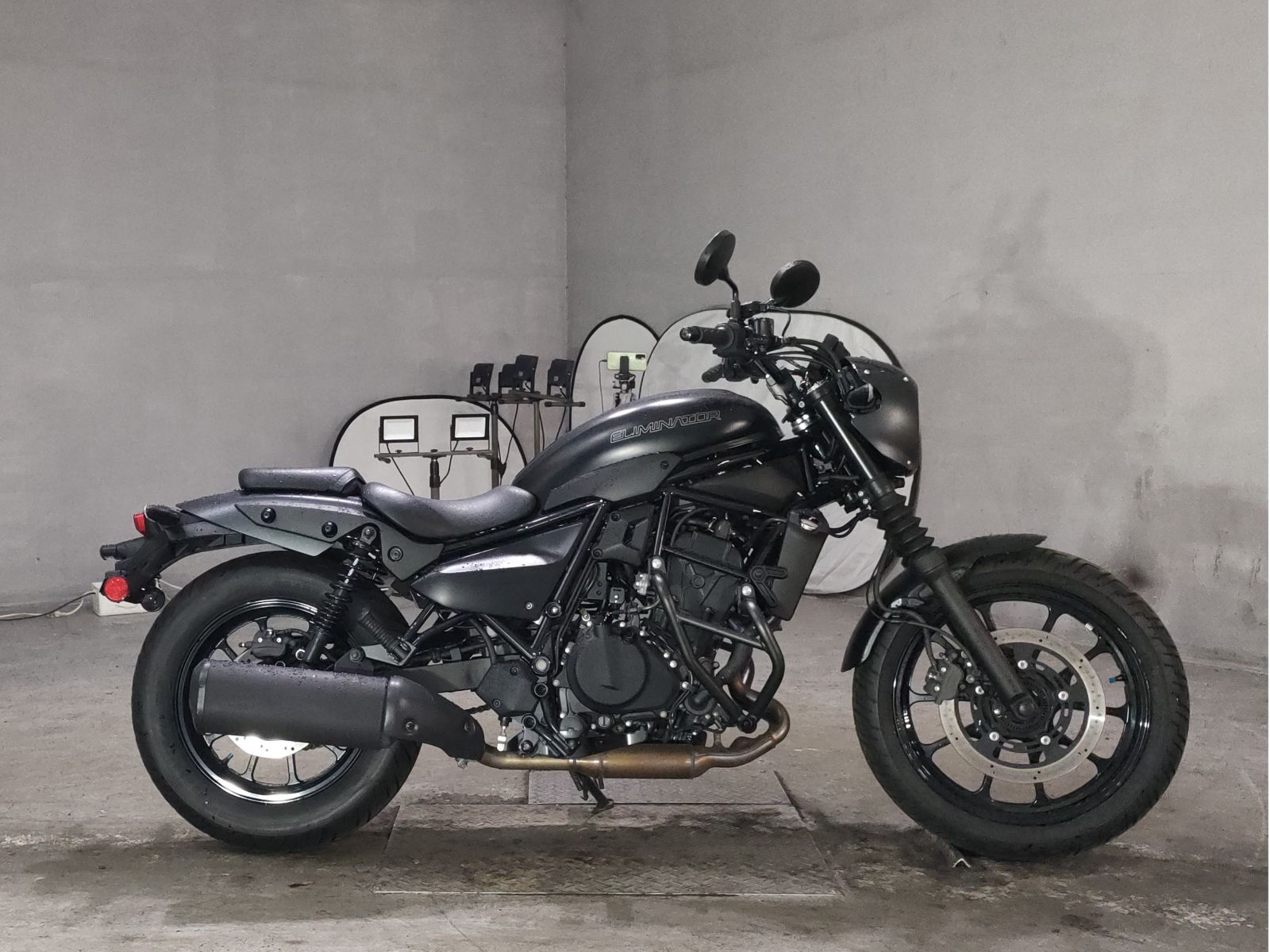 Kawasaki ELIMINATOR 400SE