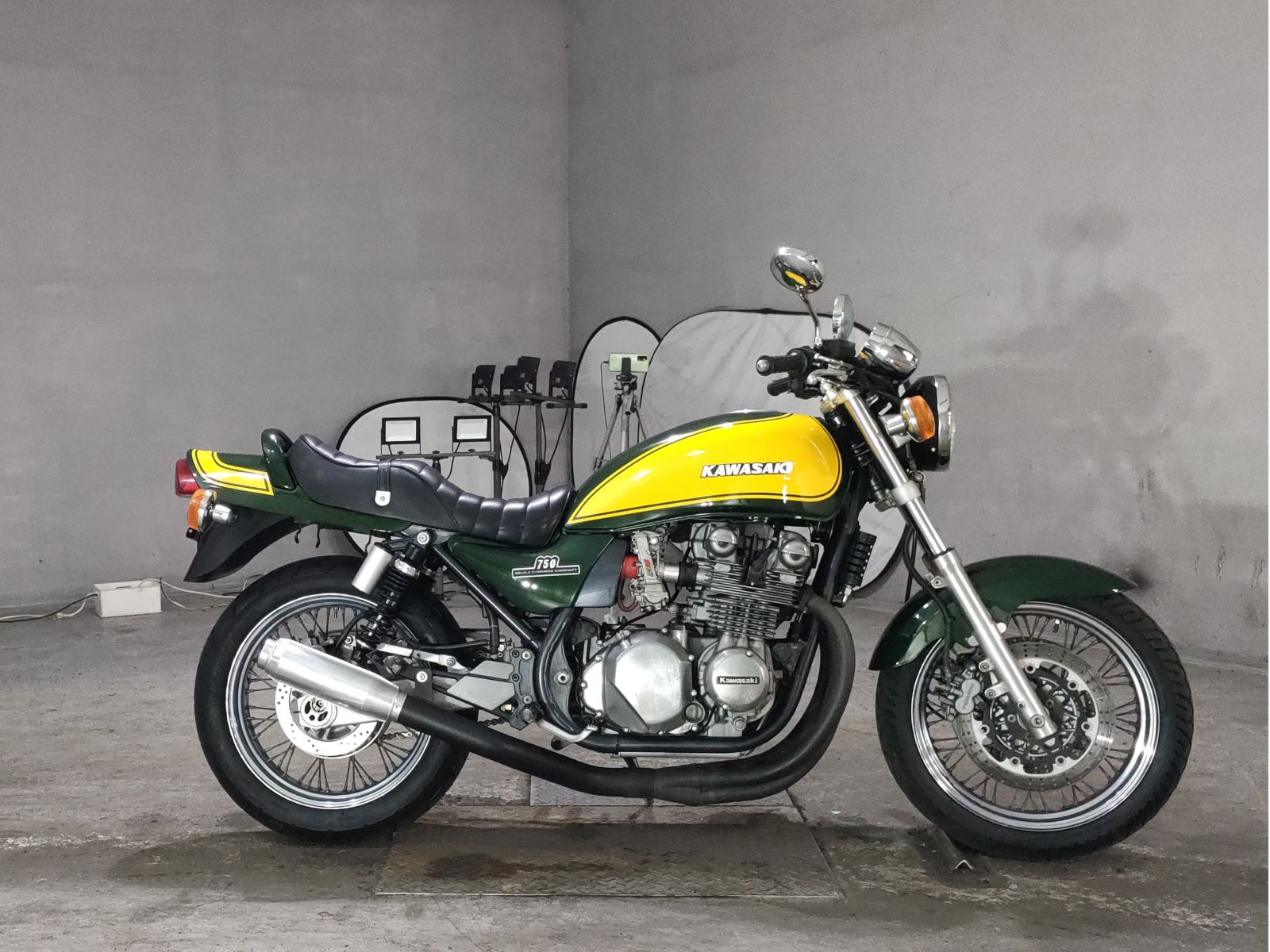 Kawasaki ZEPHYR750RS