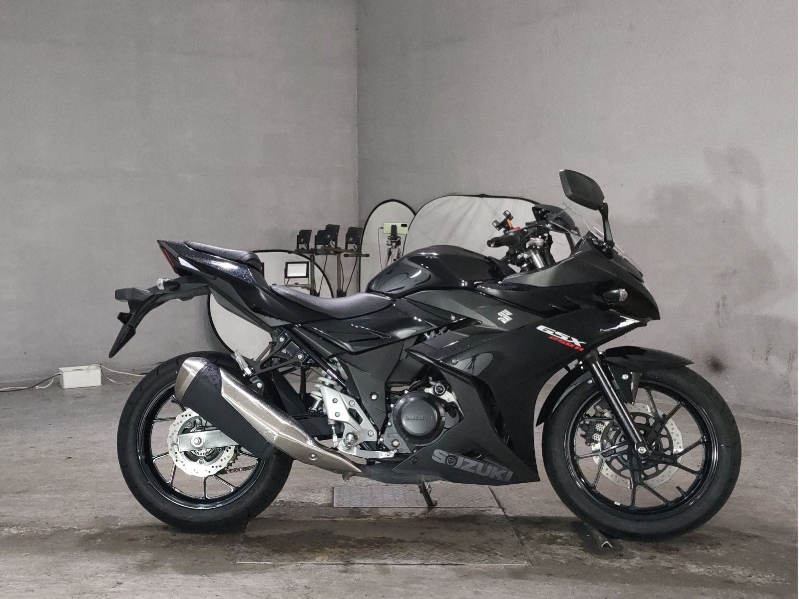 Suzuki GSX250R
