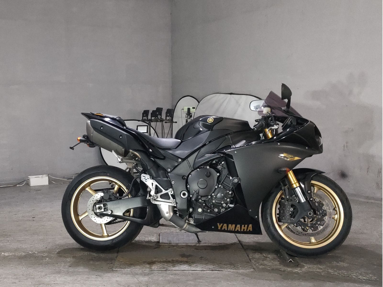 Yamaha YZF-R1