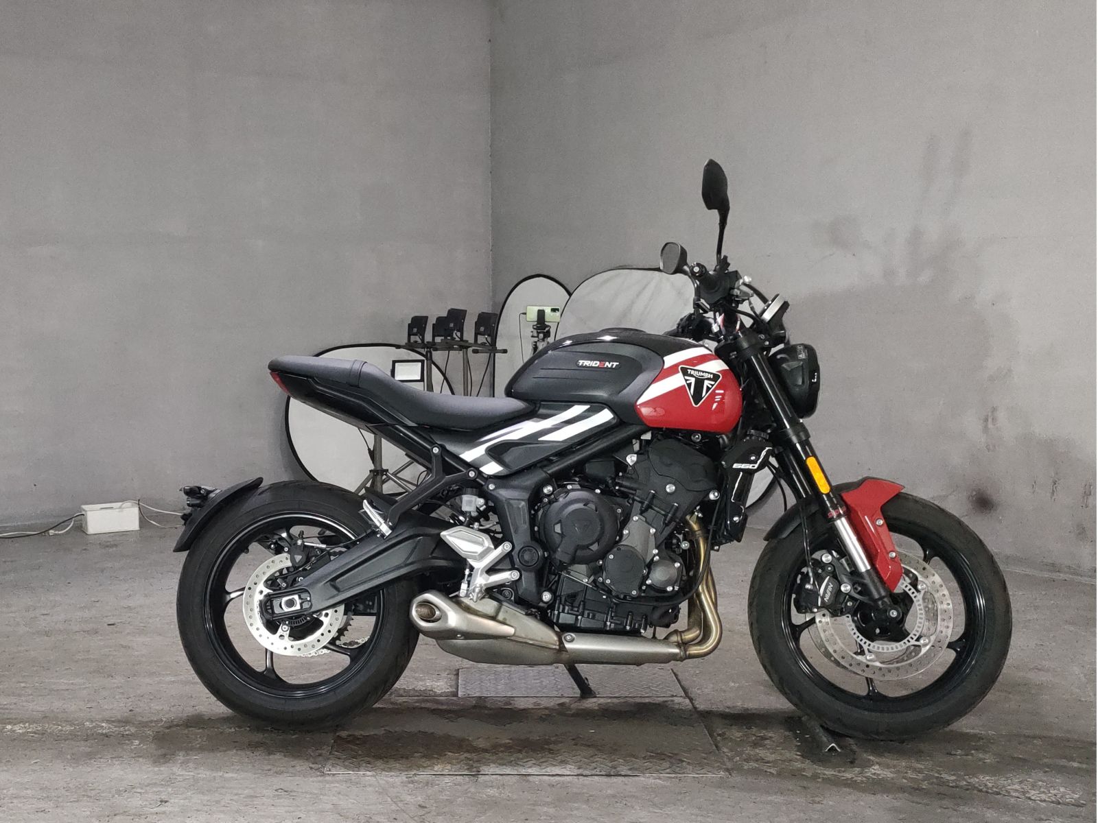 OTHER TRIUMPH TRIDENT 660