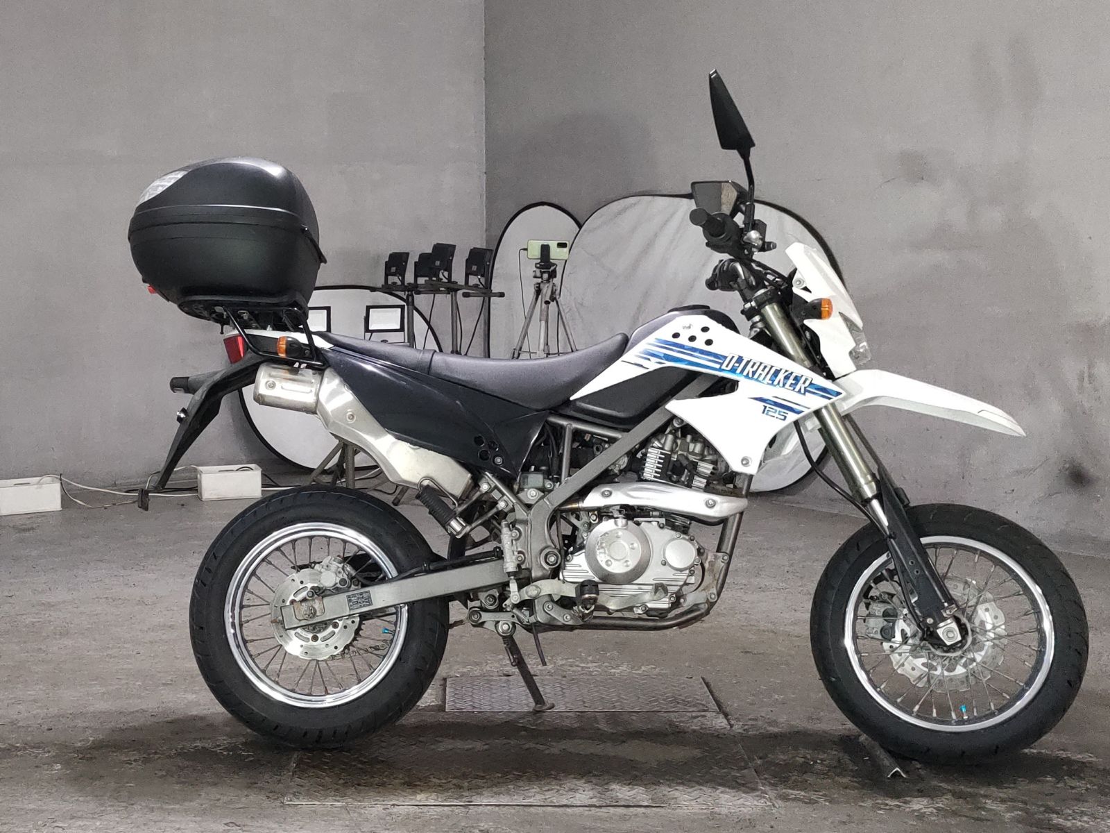 OTHER D TRACKER 125