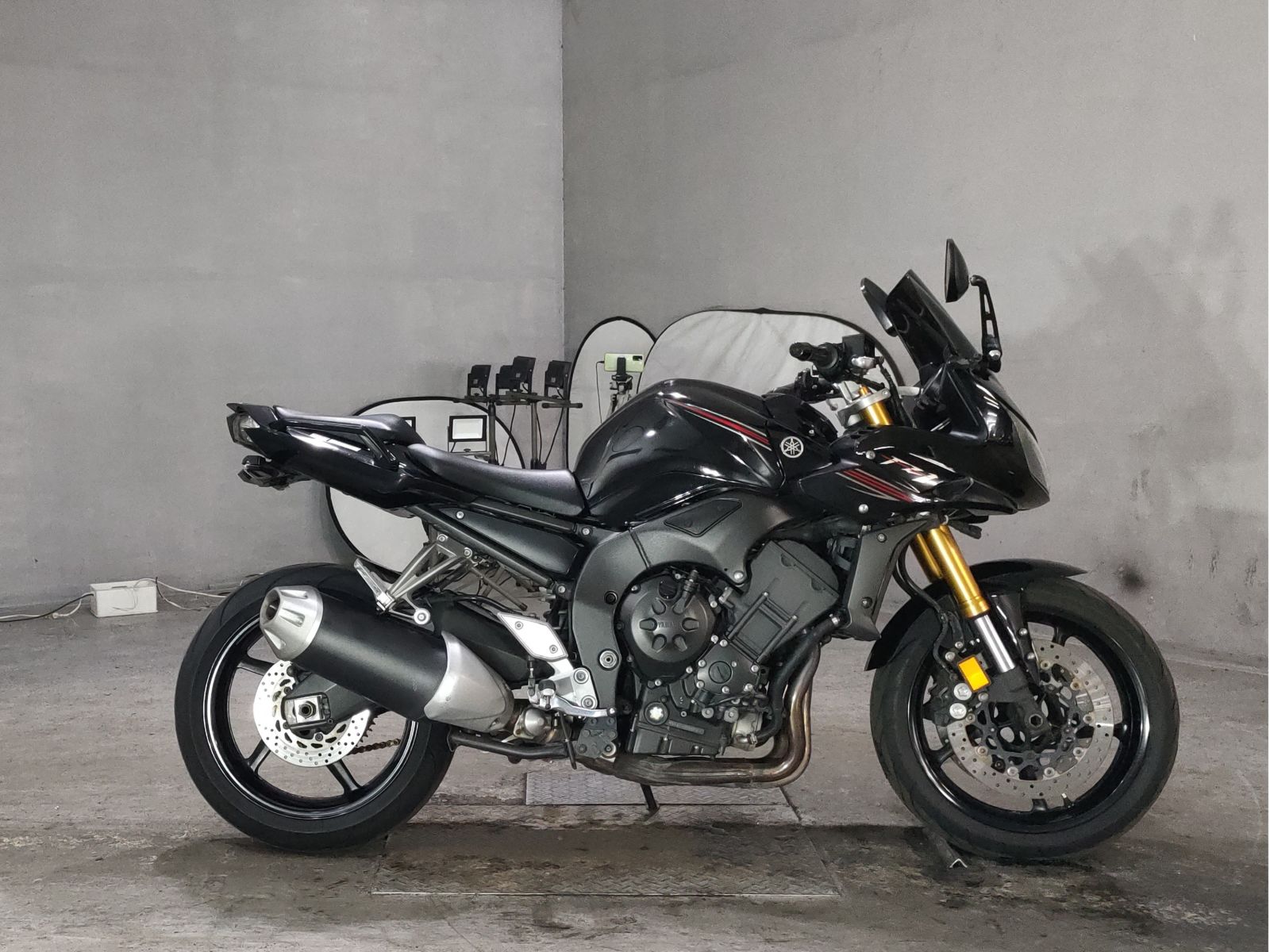 Yamaha FZ-1 FEATHER
