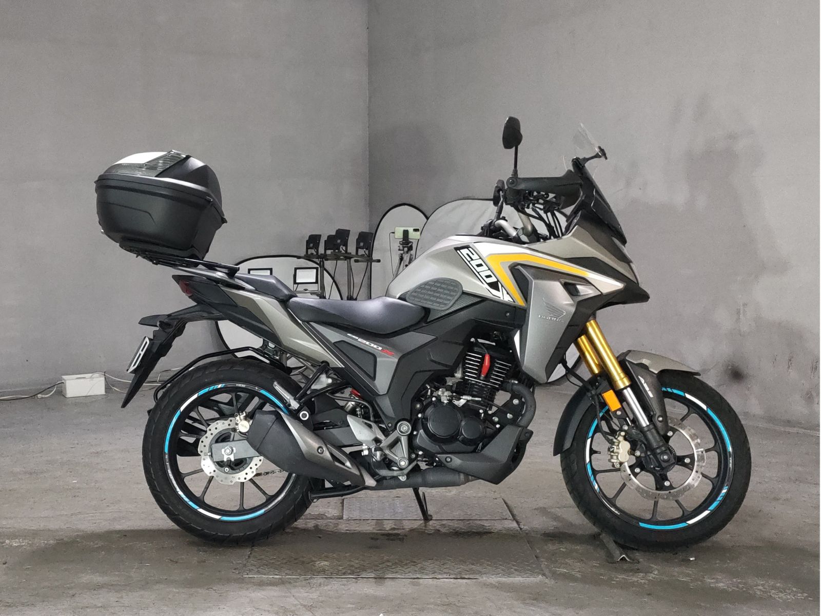 OTHER CB200X