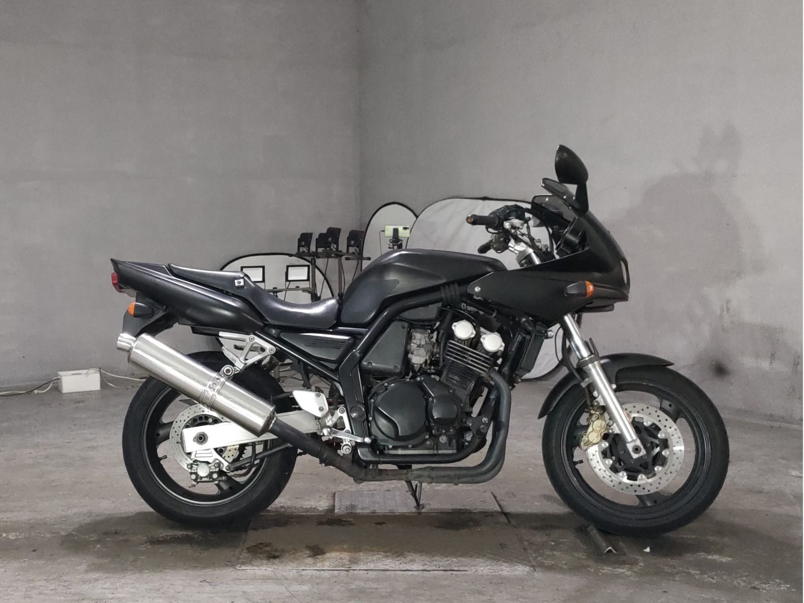Yamaha FZ400