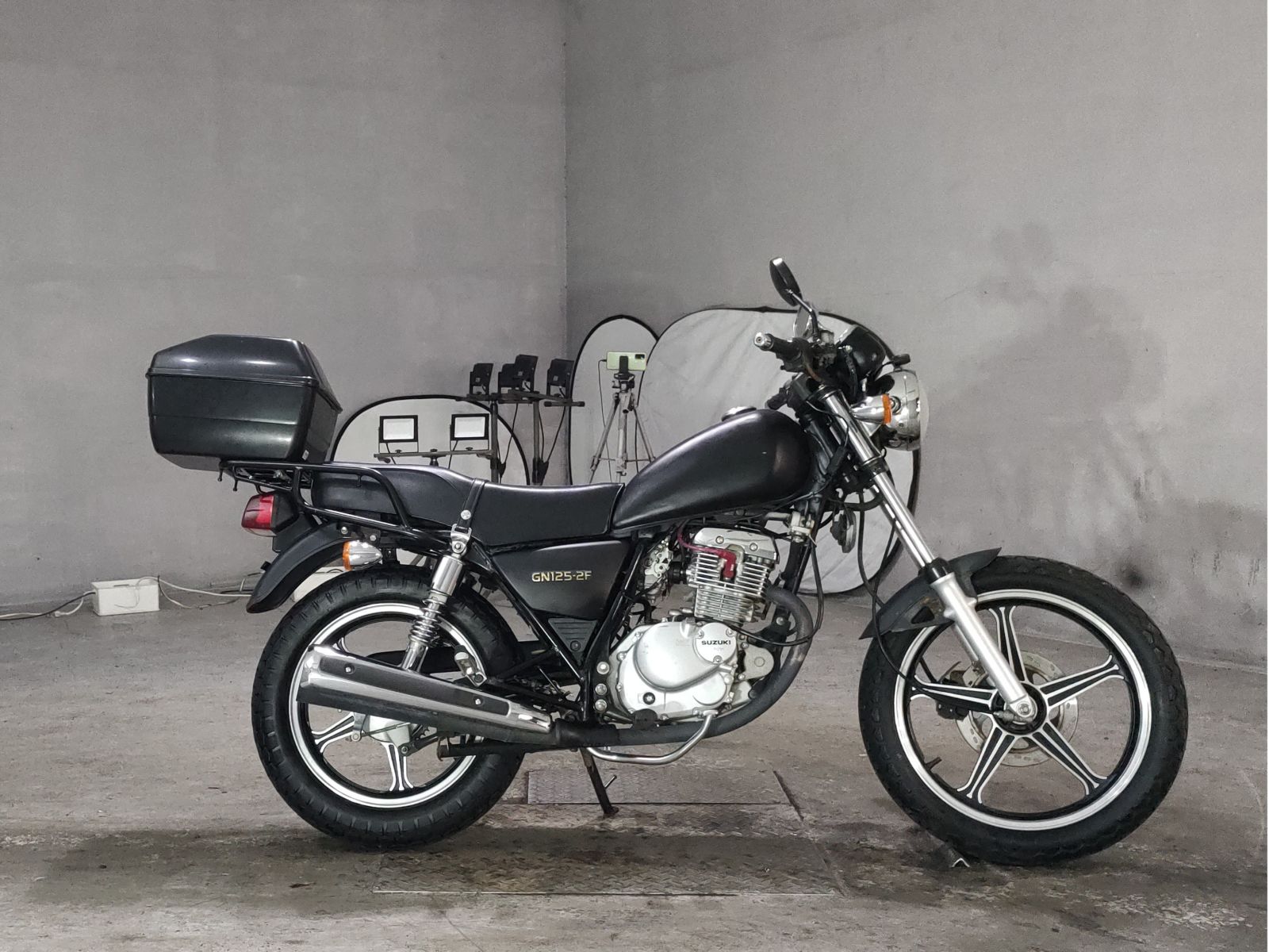 Suzuki GN125-2F