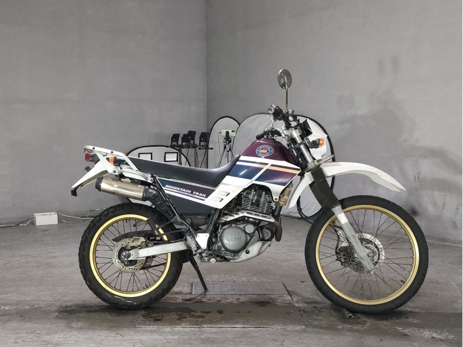Yamaha SEROW 225W