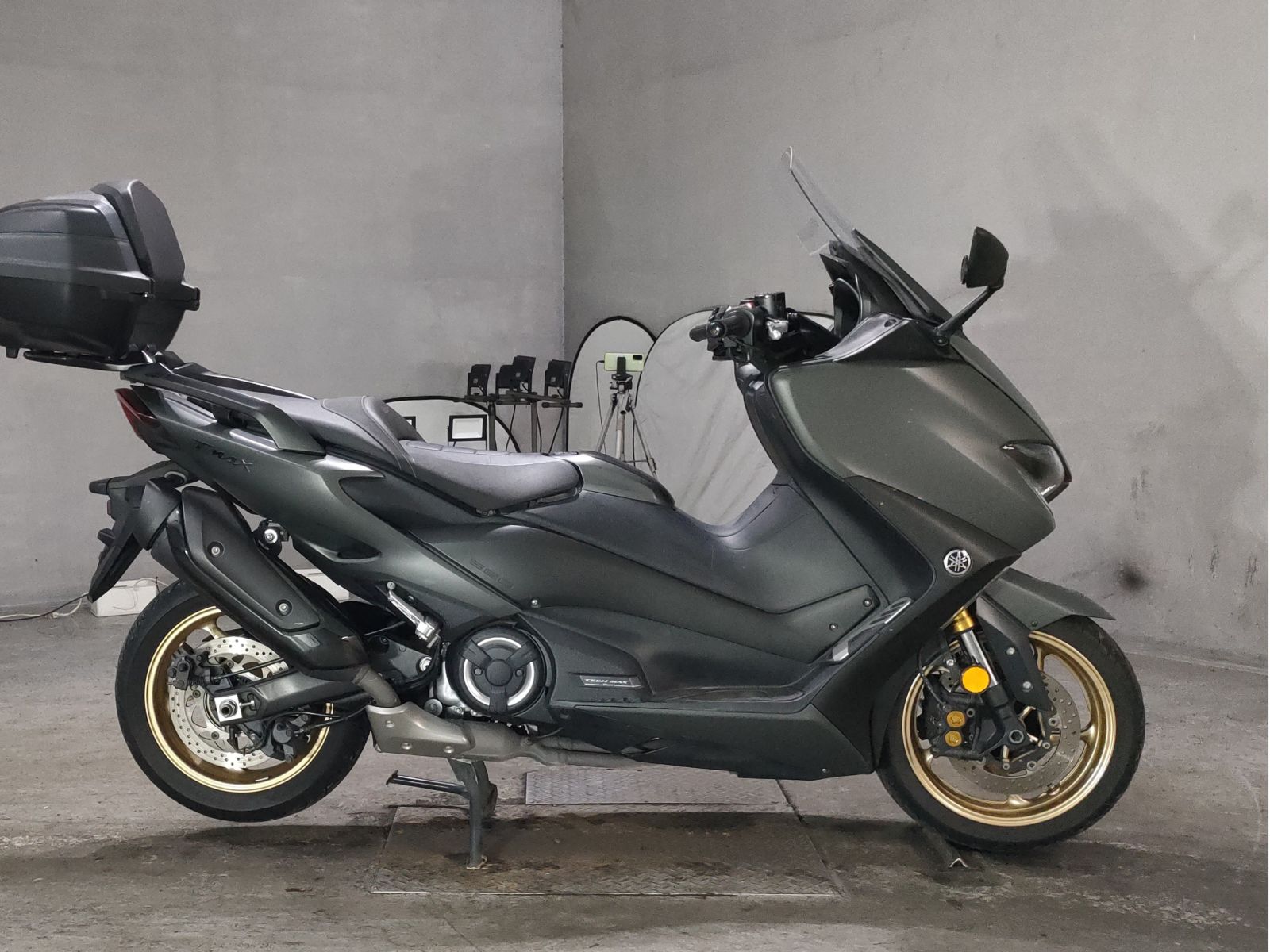 OTHER T-MAX560