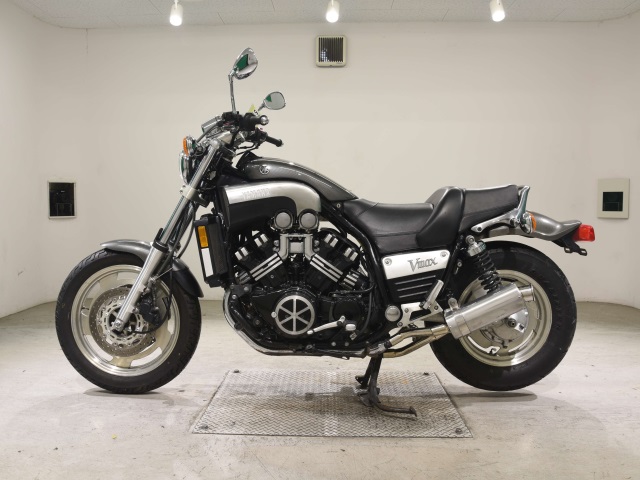 Yamaha V-MAX