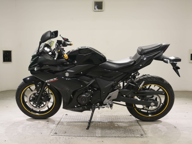 Suzuki GSX250R
