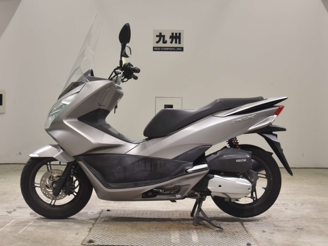 Honda PCX125-2