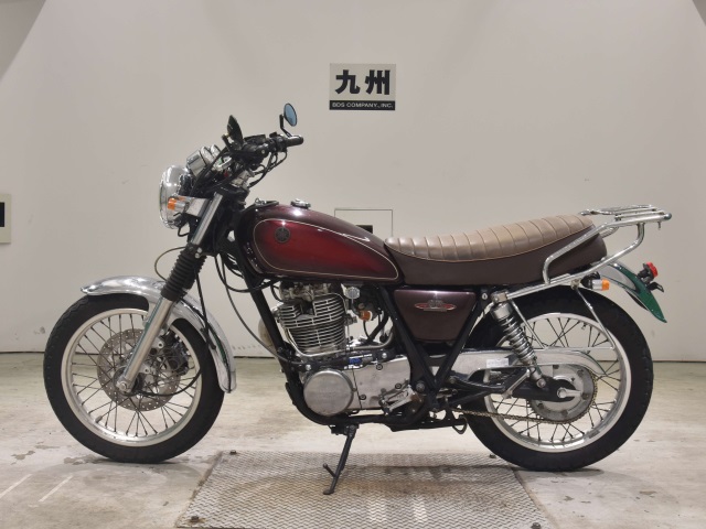Yamaha SR400-3