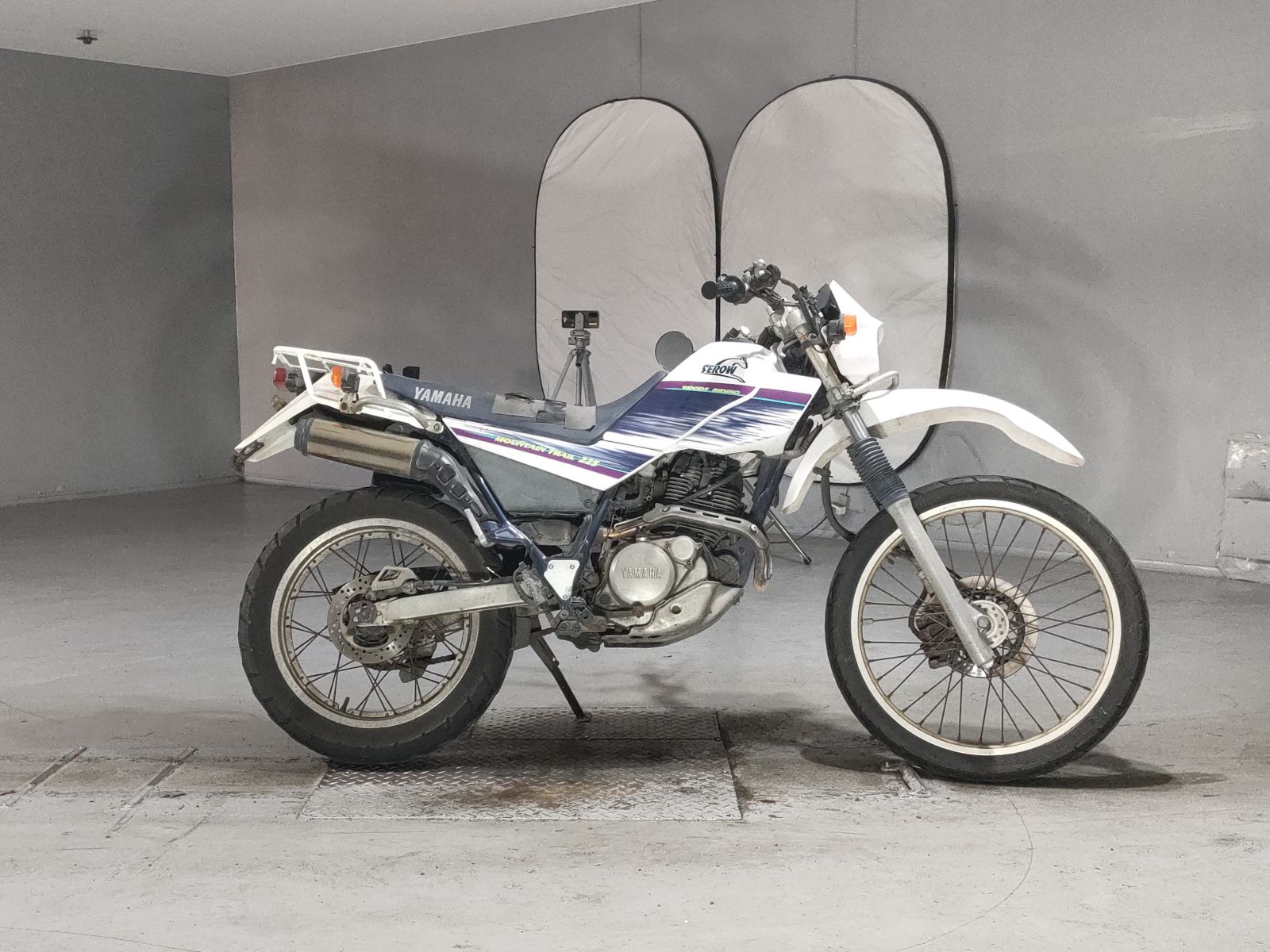 Yamaha SEROW 225W