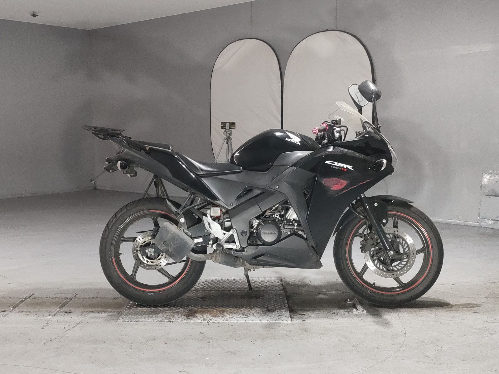 Honda CBR125R