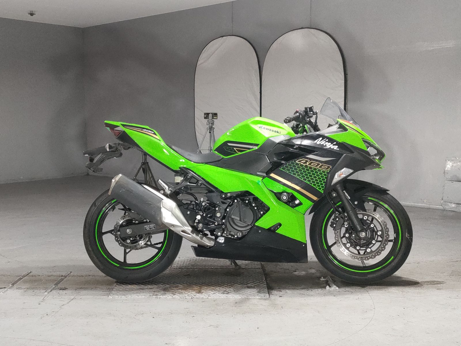 Kawasaki NINJA400