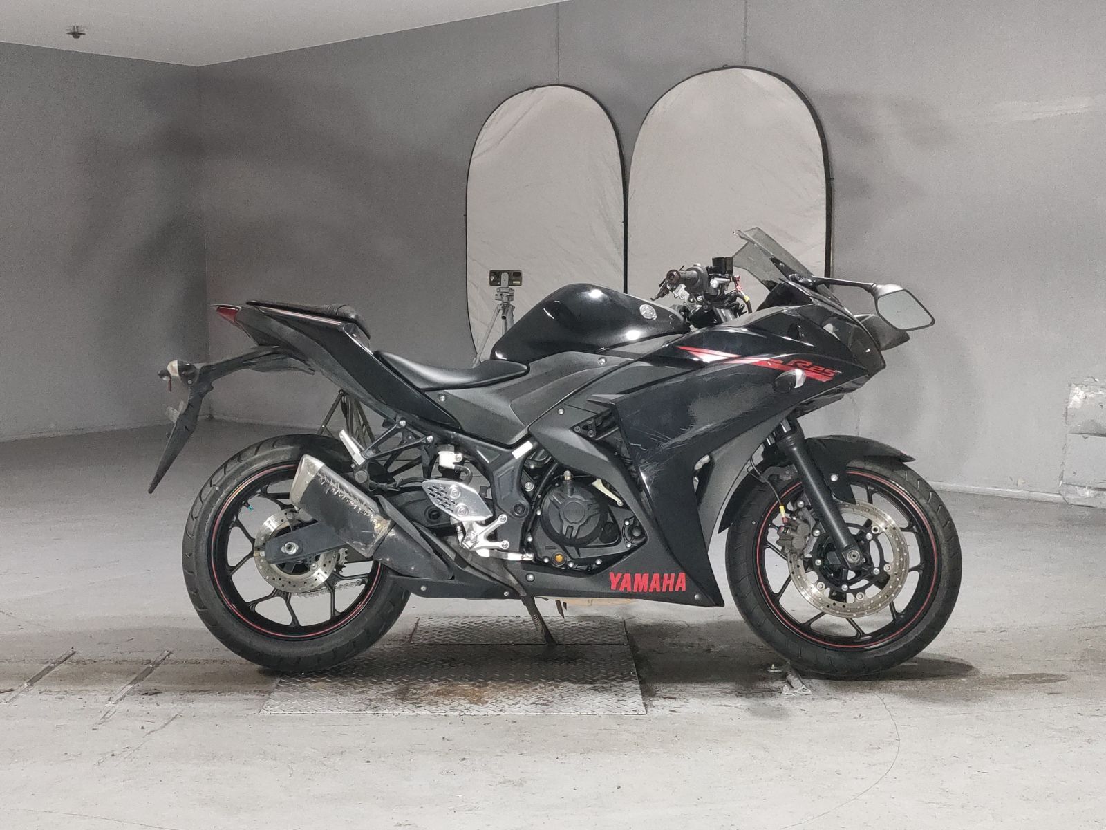 Yamaha YZF-R25