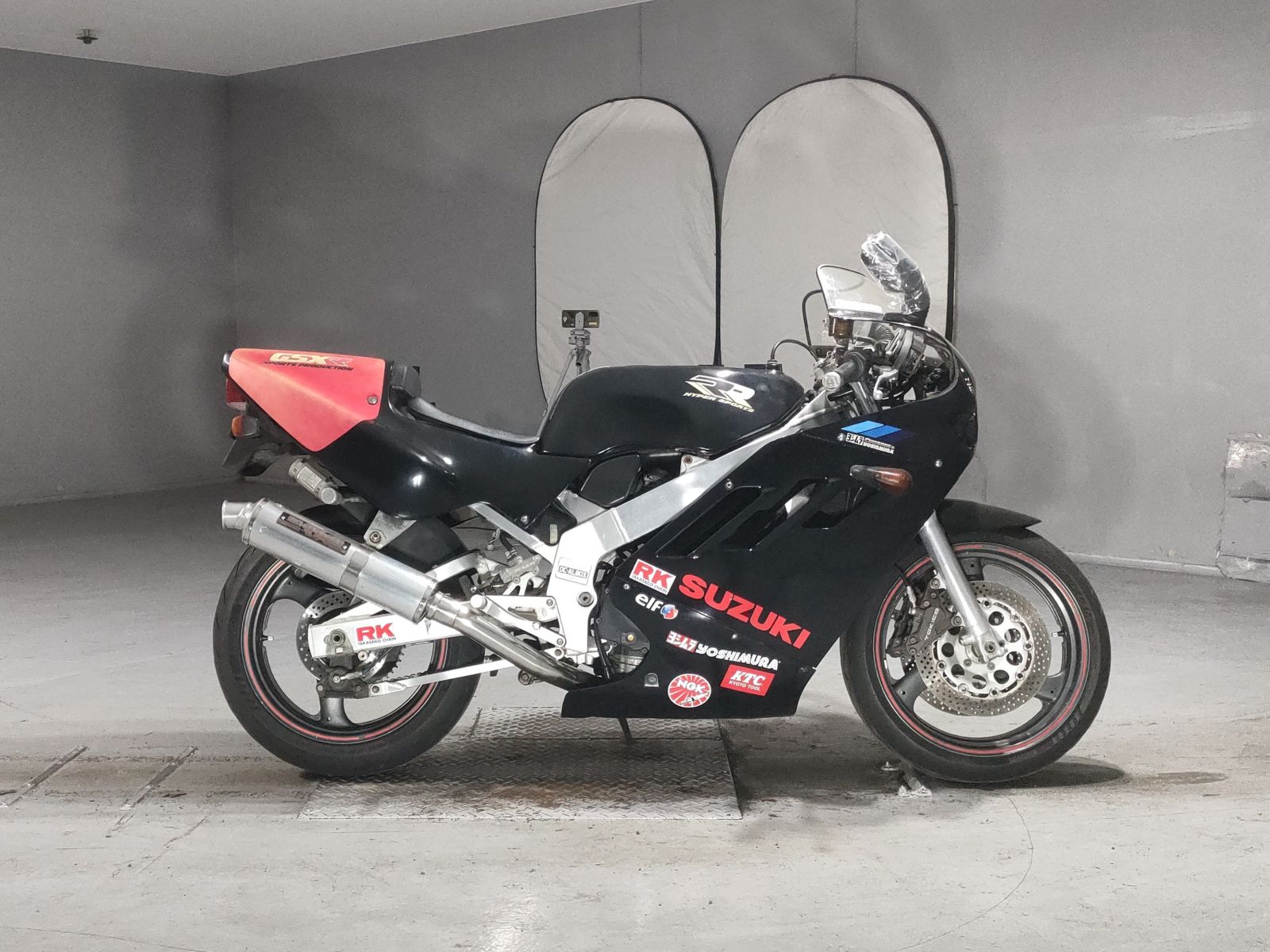 Suzuki GSX-R400