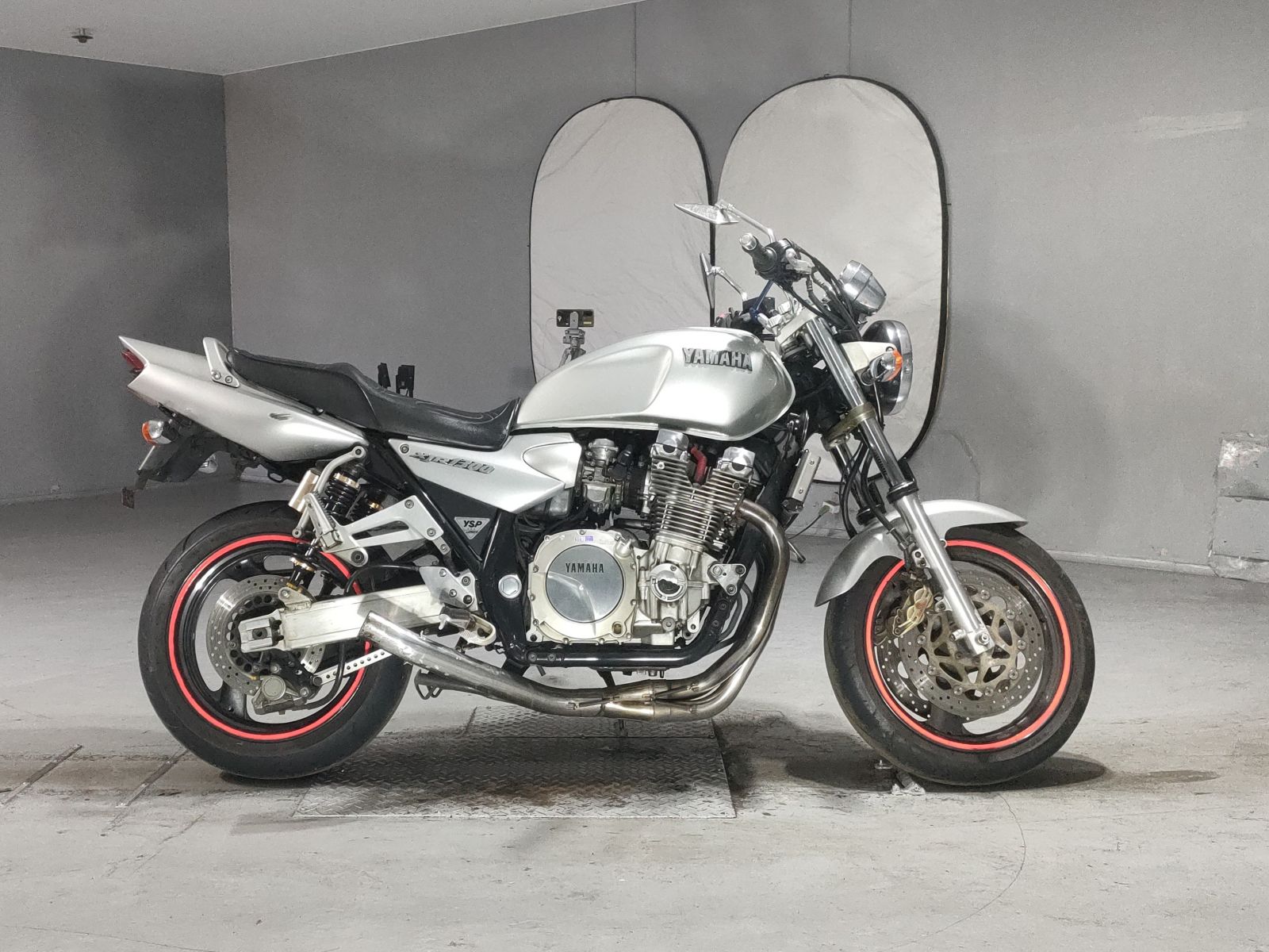 Yamaha XJR1300