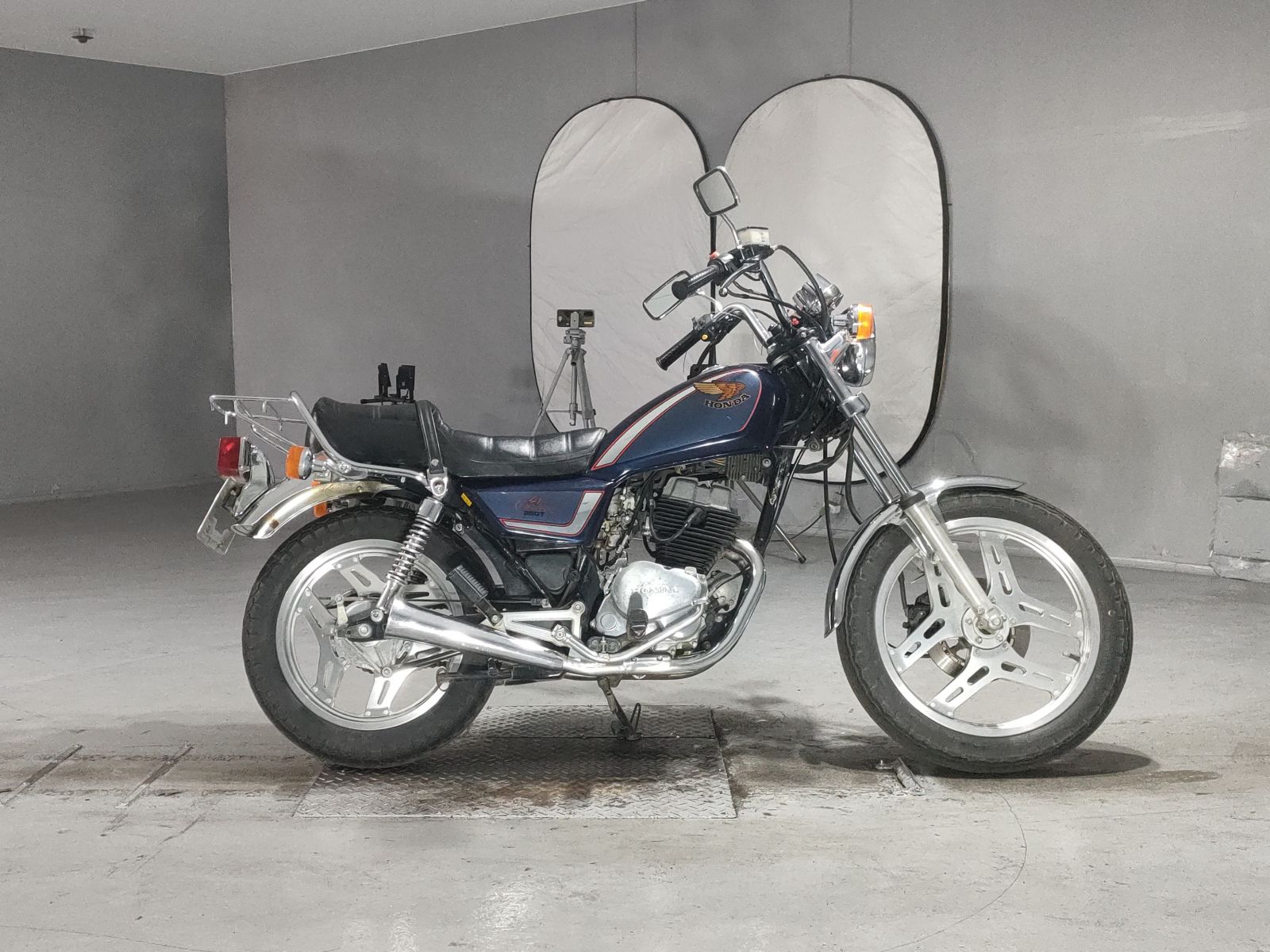 Honda 250T LA CUSTOM
