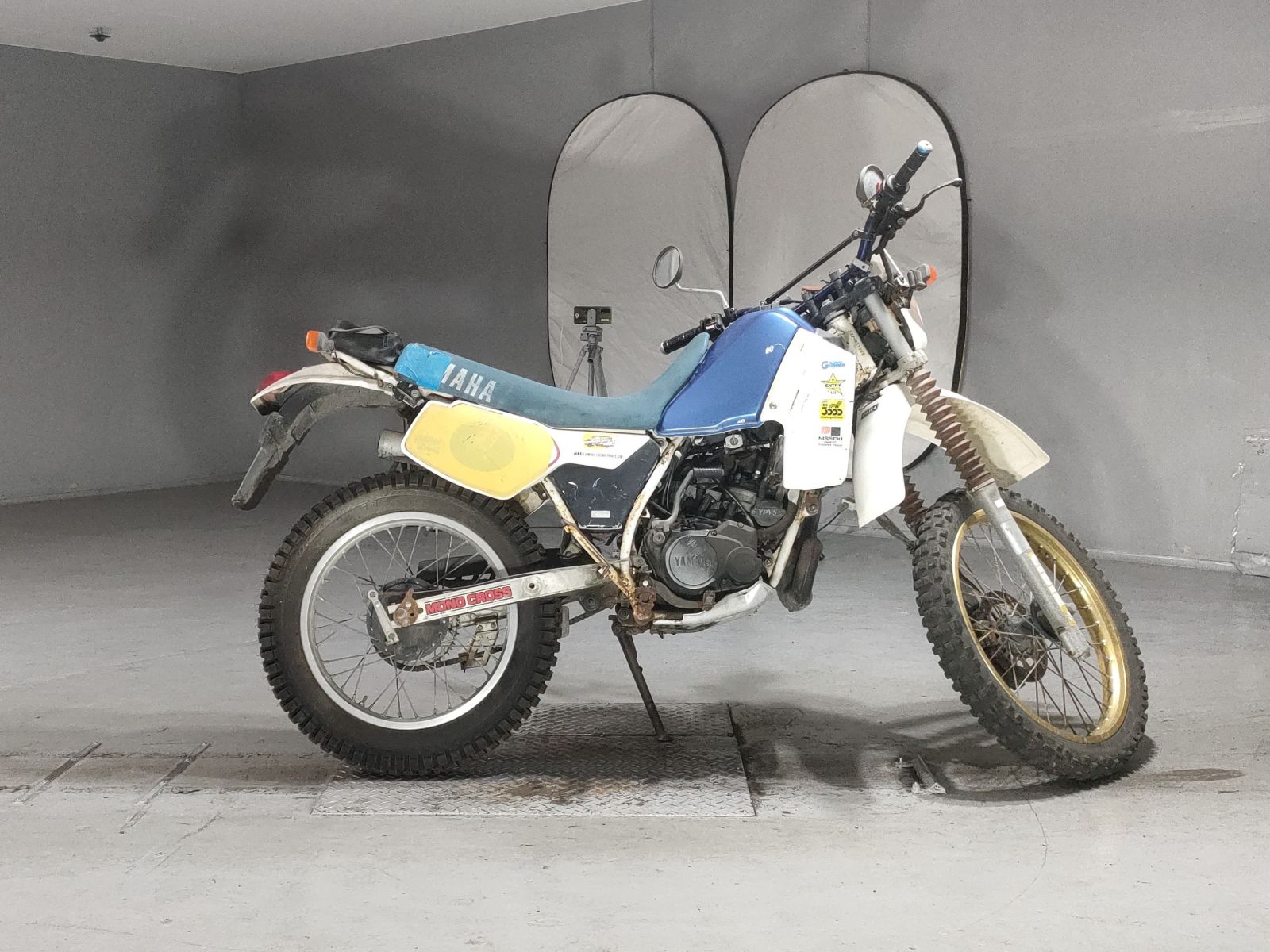 Yamaha DT200R