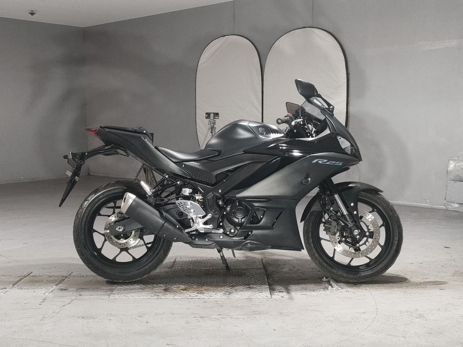 Yamaha YZF-R25