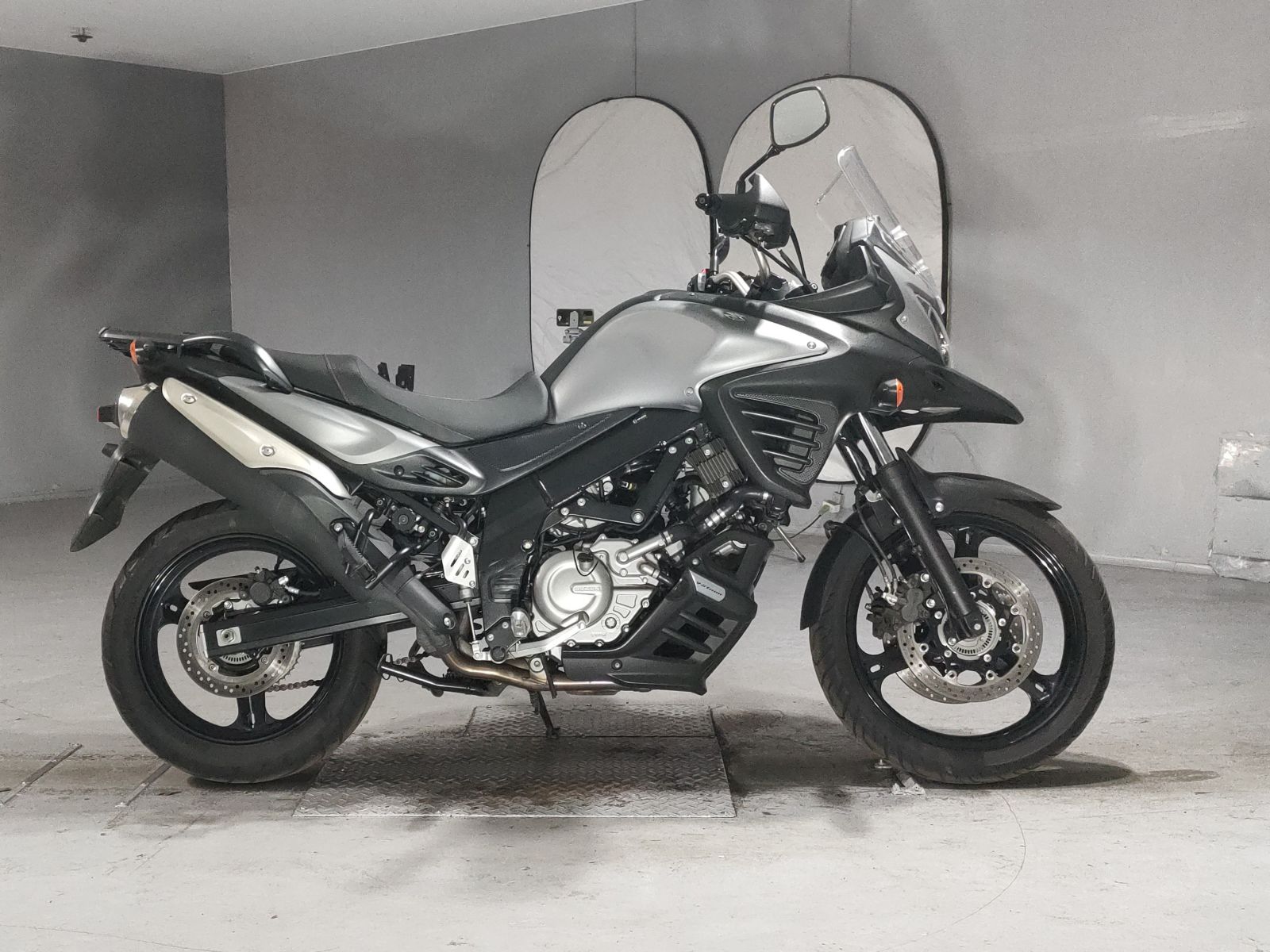 Suzuki V STROM650