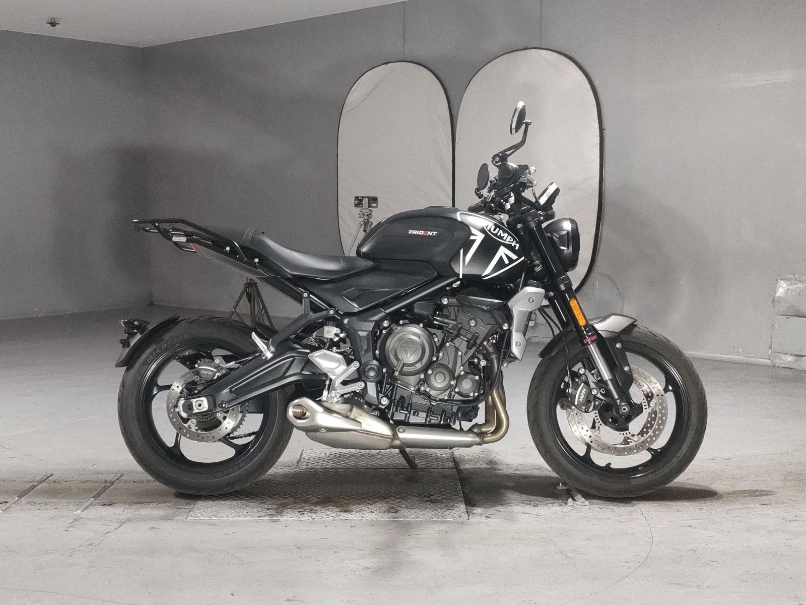 OTHER TRIUMPH TRIDENT 660