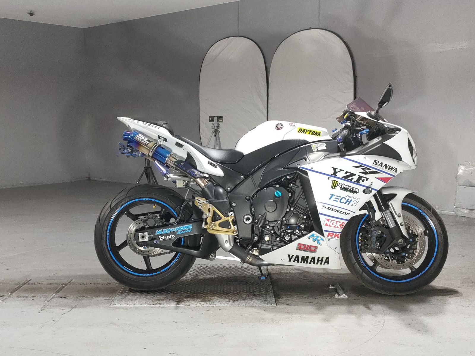 Yamaha YZF-R1