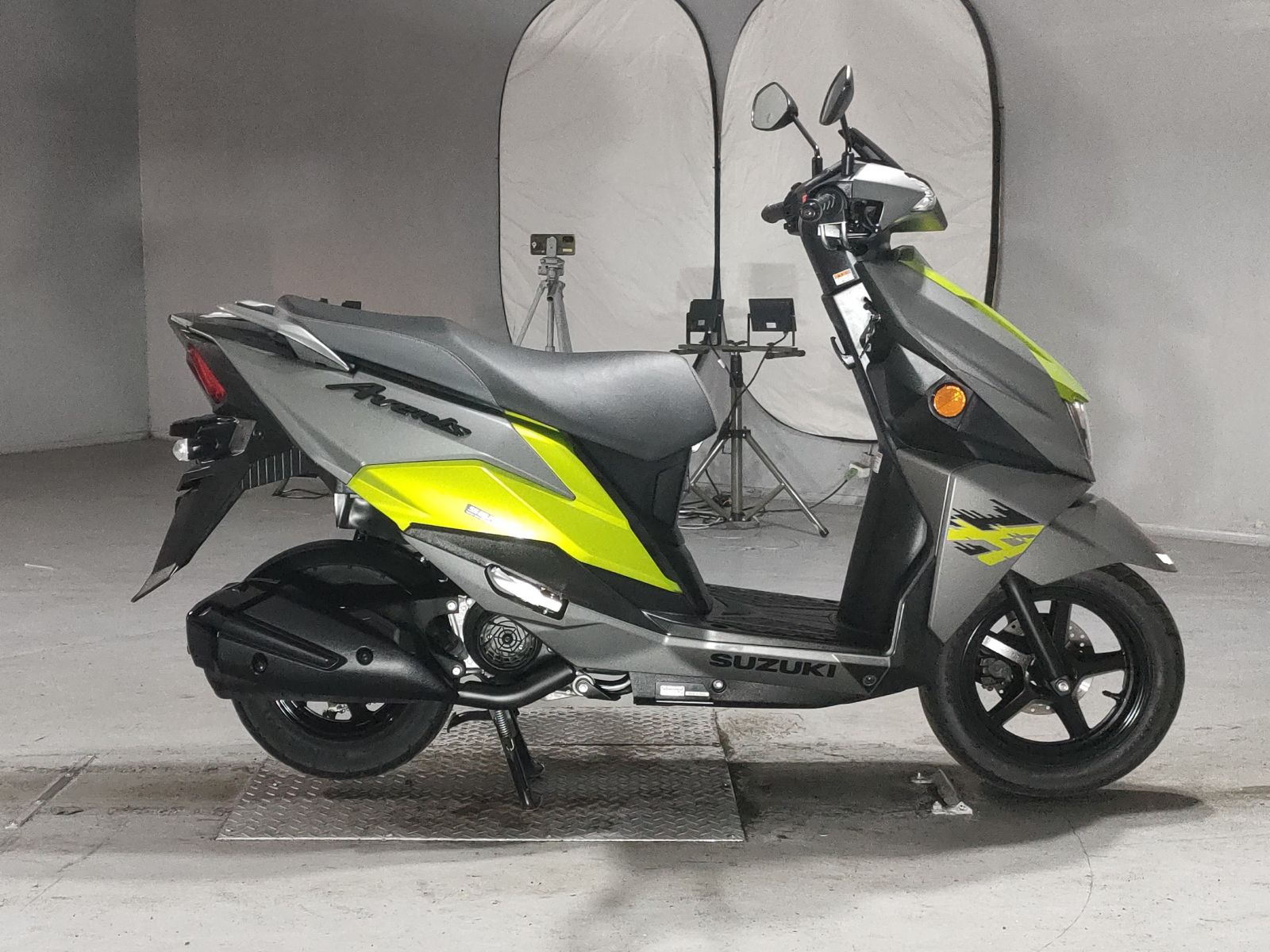 Suzuki AVENIS125