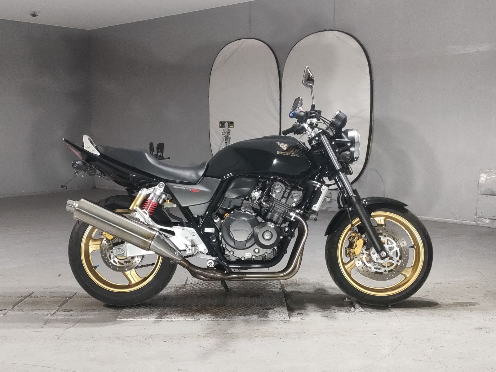 Honda CB400SFV-4