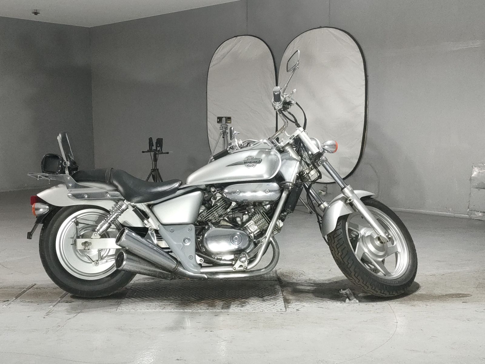 Honda MAGNA 250