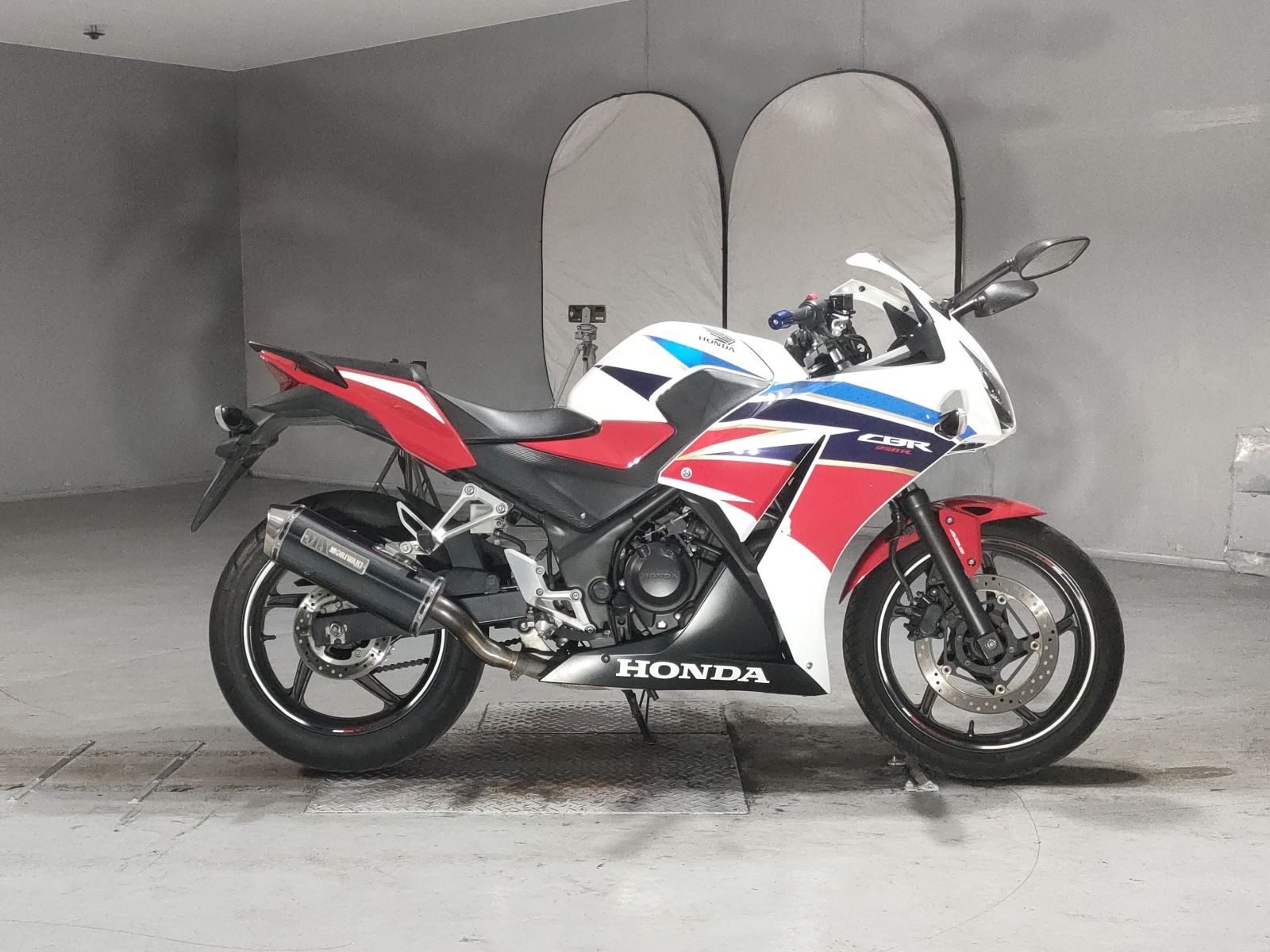 Honda CBR250R