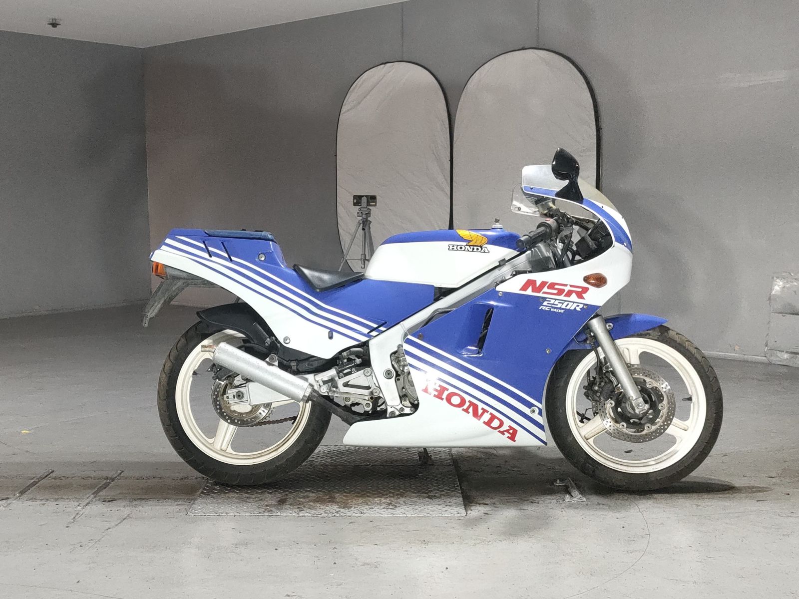 Honda NSR250R-1