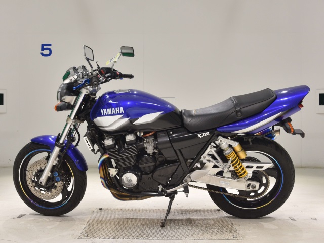 Yamaha XJR400R-3