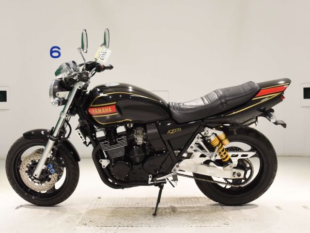 Yamaha XJR400R-3