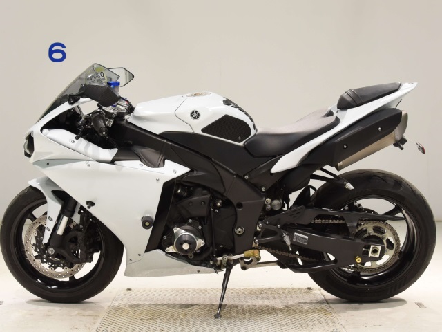 Yamaha YZF-R1